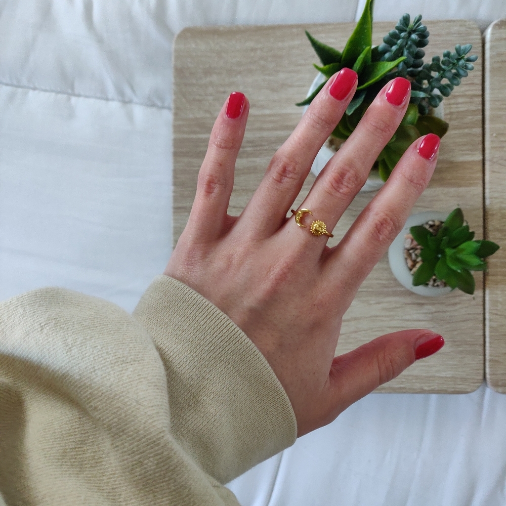 4/$25 CELESTIAL RINGS - Picture 3 of 4